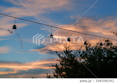 夕暮れと風鈴 夕暮れと風鈴 106306341