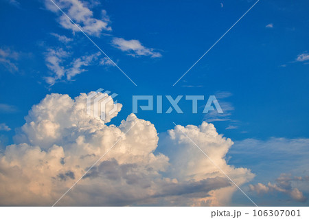 夕方に発生した積乱雲 106307001