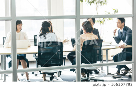 ビジネスシーン_ボケイメージ 106307792