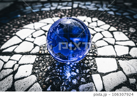 宇宙船地球号の環境保護をグローバルな視点から見る 宇宙船地球号の環境保護をグローバルな視点から見る 106307924