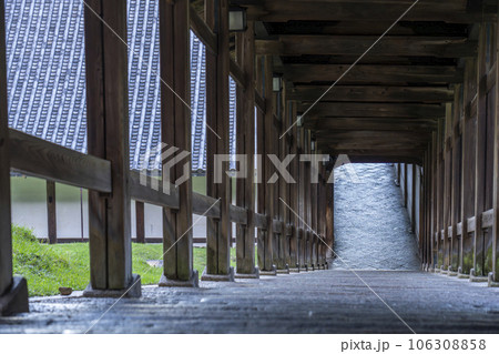 東大寺二月堂　登廊 106308858