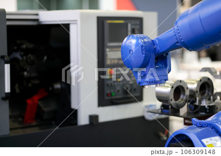 robot and the CNC lathe machine 106309148