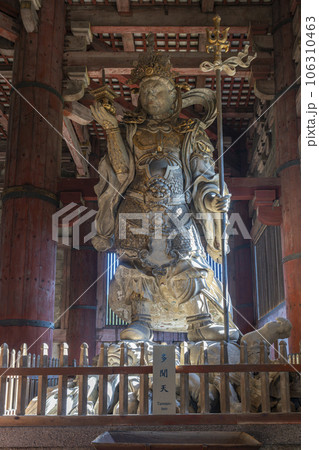 東大寺大仏殿 多聞天（毘沙門天）像の写真素材 [106310463] - PIXTA