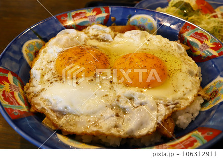 愛媛県今治市のB級グルメ 焼豚玉子飯 愛媛県今治市のB級グルメ 焼豚玉子飯 106312911