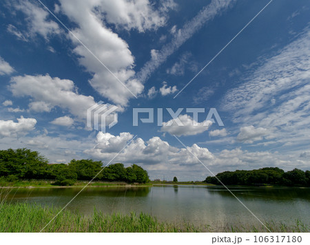 低気圧通過後の夏空 低気圧通過後の夏空 106317180