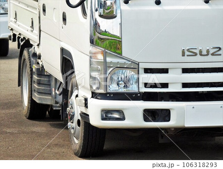 商用車イメージ いすゞ6代目エルフ ダブルキャブのフロントマスク 商用車イメージ いすゞ6代目エルフ ダブルキャブのフロントマスク 106318293