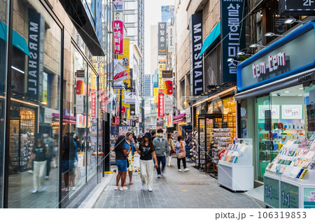 ソウル　明洞　※一部ソフトフォーカス 106319853