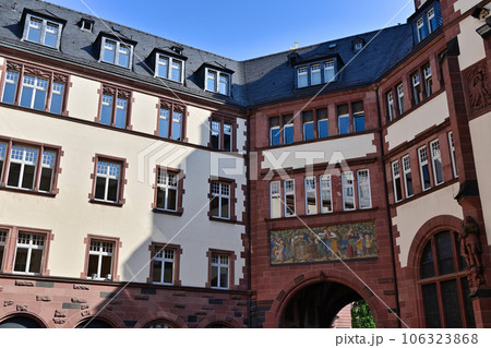 フランクフルトの街並み/ドイツ フランクフルトの街並み/ドイツ 106323868