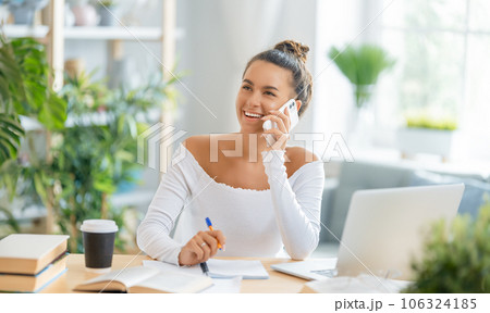 woman working in office 106324185