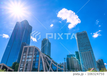 日本の東京都市景観 新名所・麻布台ヒルズなどを望む 106324750