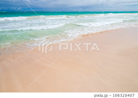 Shore water and wet sand, Dominican republic Shore water and wet sand, Dominican republic 106328407