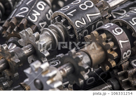 Metal gears and cogs mechanism with numbers Metal gears and cogs mechanism with numbers 106331254
