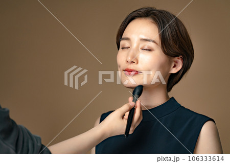 メイクアップ　チークブラシ 106333614