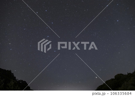 冬の星景　昇る北斗七星 106335684