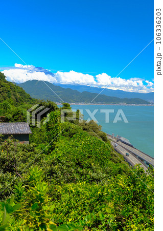 薩埵峠から富士山（縦） 106336203