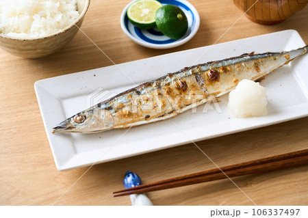 秋刀魚の塩焼き 秋刀魚の塩焼き 106337497