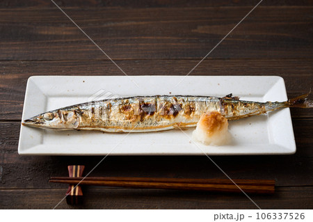 秋刀魚の塩焼き 秋刀魚の塩焼き 106337526
