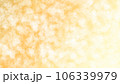 高級感のある金色の和紙の背景 106339979