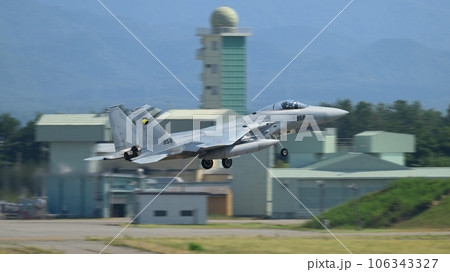 航空自衛隊第306飛行隊F-15Jイーグル離陸 106343327