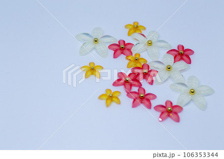 ビーズの花 夏 キラキラ ビーズの花 夏 キラキラ 106353344