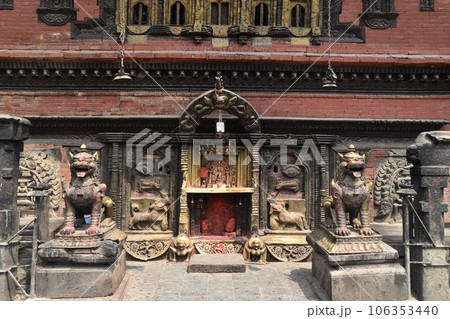 バクタプルの寺院 バクタプルの寺院 106353440