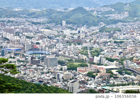 稲佐山展望台からの眺望・西側（長崎県・長崎市） 106356036