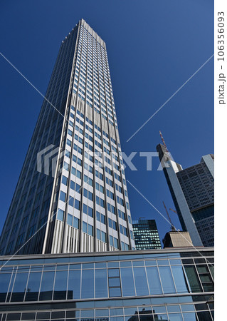フランクフルトの街並み・高層ビル群/フランクフルト・アム・マイン,ドイツ フランクフルトの街並み・高層ビル群/フランクフルト・アム・マイン,ドイツ 106356093