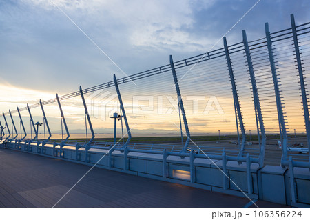 中部国際空港セントレアの夕景 中部国際空港セントレアの夕景 106356224