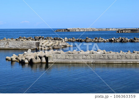 加茂海岸周辺の風景 山形県庄内浜 加茂海岸周辺の風景 山形県庄内浜 106363359
