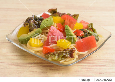 冷製サラダスパゲッティ 106370288