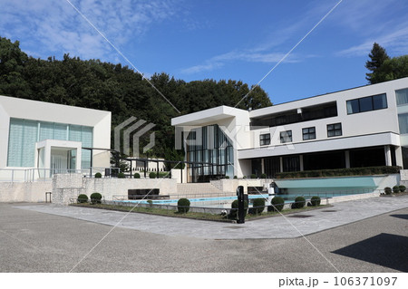 東山動植物園にあるガーデンテラス東山 106371097