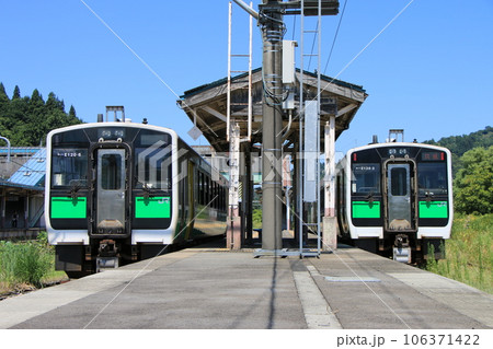 【JR東日本】キハE120形(只見線:小出駅) 【JR東日本】キハE120形(只見線:小出駅) 106371422