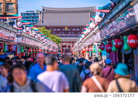 日本の東京都市景観 立秋も過ぎたが猛烈な暑さ続く…賑わう浅草寺。マスク無しに…感染爆発はない=29日 日本の東京都市景観 立秋も過ぎたが猛烈な暑さ続く…賑わう浅草寺。マスク無しに…感染爆発はない=29日 106372177