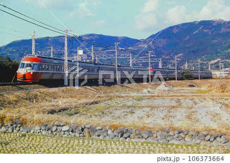 小田急3000形SSE車重連「さがみ」、3025-3045-、新松田ー栢山、1982年1月2日 小田急3000形SSE車重連「さがみ」、3025-3045-、新松田ー栢山、1982年1月2日 106373664