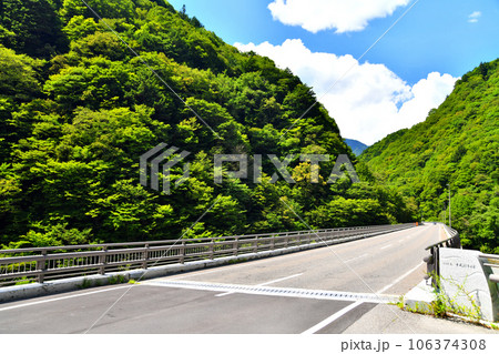 梓湖大橋/沢渡方面を望む(長野県松本市)【2023.8】 梓湖大橋/沢渡方面を望む(長野県松本市)【2023.8】 106374308