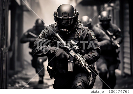 凶悪犯罪を鎮圧する武装した特殊部隊 凶悪犯罪を鎮圧する武装した特殊部隊 106374763