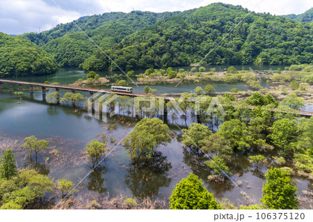 【キハ100系】北上線 ほっとゆだ~ゆだ錦秋湖【水没林】 【キハ100系】北上線 ほっとゆだ~ゆだ錦秋湖【水没林】 106375120