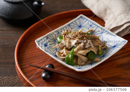 舞茸とピーマンの炒め物 舞茸とピーマンの炒め物 106377506