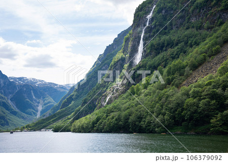 ネーロイフィヨルド風景 106379092