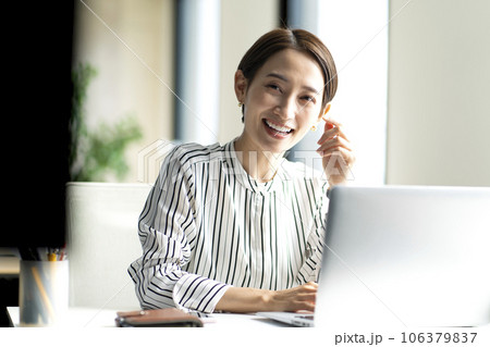 ビジネスウーマン 106379837