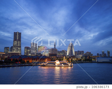 みなとみらい地区の夜景 横浜 みなとみらい地区の夜景 横浜 106386173