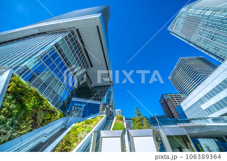日本の東京都市景観 10月6日開業の虎ノ門ヒルズステーションタワー（虎ノ門ヒルズ駅）＝8月25日 106389364
