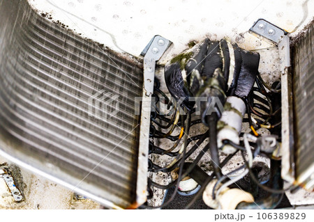 業務用天井カセット形エアコン　分解クリーニング 106389829