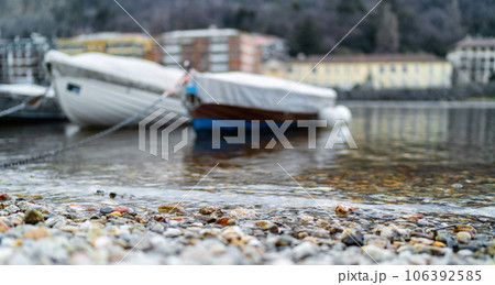 Small fishing boats with fishing net andの写真素材 [106392585] - PIXTA
