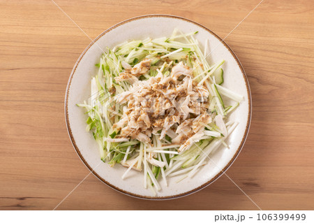 鶏ささみのサラダ 106399499