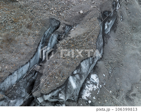 Aerial view of high altitude glacier in tibet, China 106399813