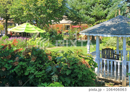 宿根草の庭 106406063