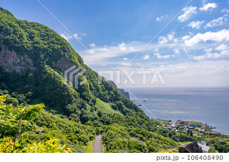 雄冬岬　柱状節理　雄冬漁港 106408490