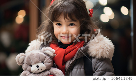 プレゼントをもらって大喜びの女の子