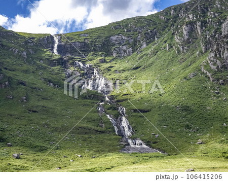The beautiful Glenveagh National Park in County Donegal, Ireland 106415206